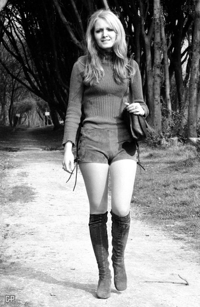 mini shorts british fashion 70s